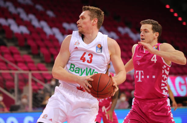 下了坚实基 下了坚实基